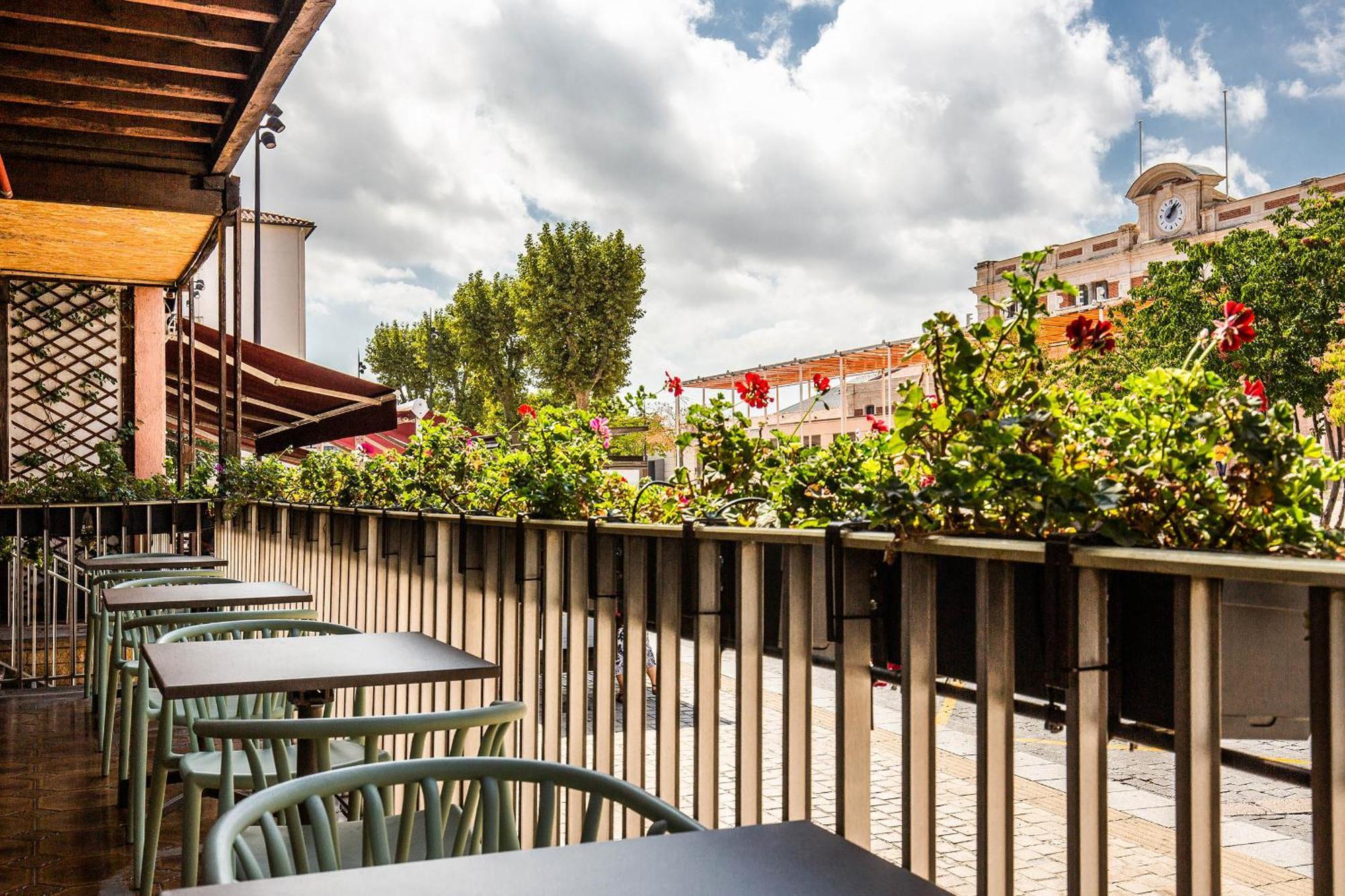 Hostel Pb - Perpignan Gare Kültér fotó